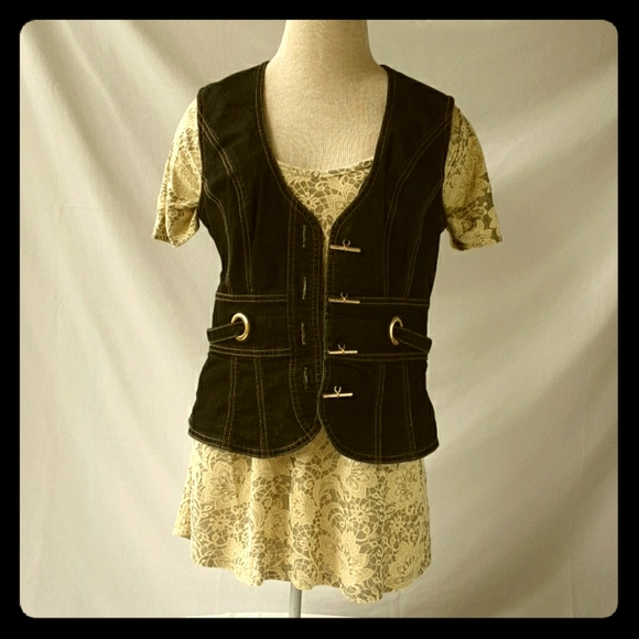 Cabi Jean Vest - Picture 1 of 6